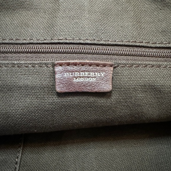 Burberry Vintage Nova Check Leather Shoulder Hobo Bag - Picture 12 of 15